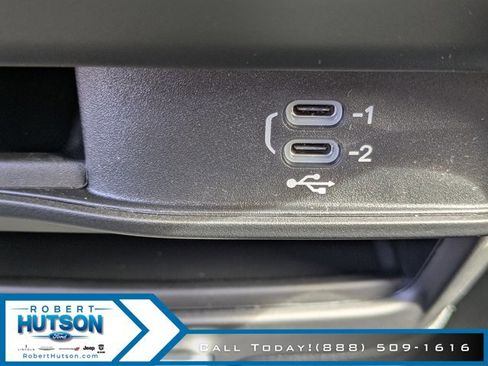 New 2026 Chrysler Pacifica Select image 25