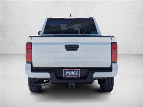Used 2025 Toyota Tacoma SR5 image 7