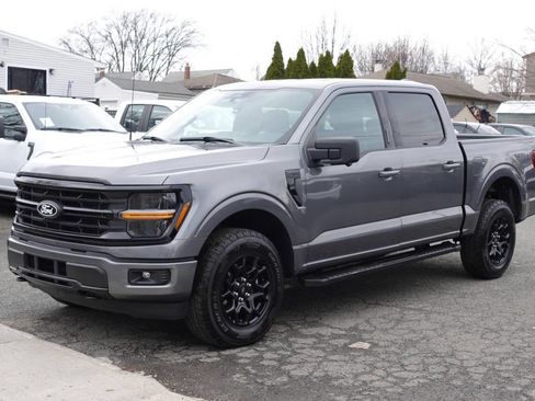 Used 2024 Ford F150 XLT w/ XLT Black Appearance Package AWD/4WD image 2