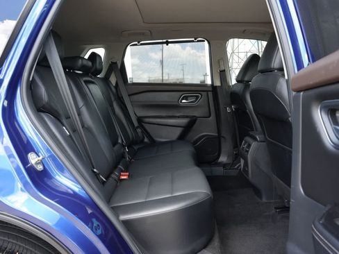 Used 2021 Nissan Rogue SV w/ Premium Package AWD/4WD image 20