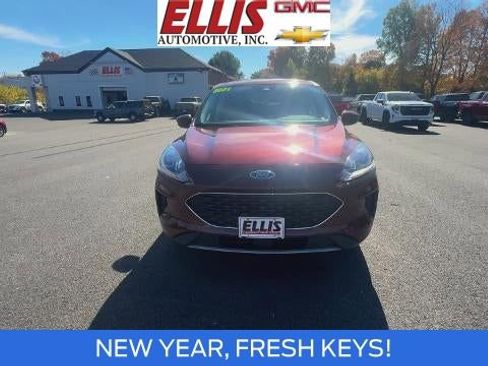 Used 2021 Ford Escape SE w/ Cold Weather Package image 3