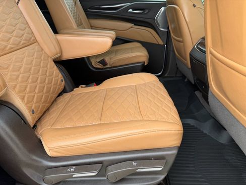 Certified 2023 Cadillac Escalade ESV Sport w/ Touring Package image 15