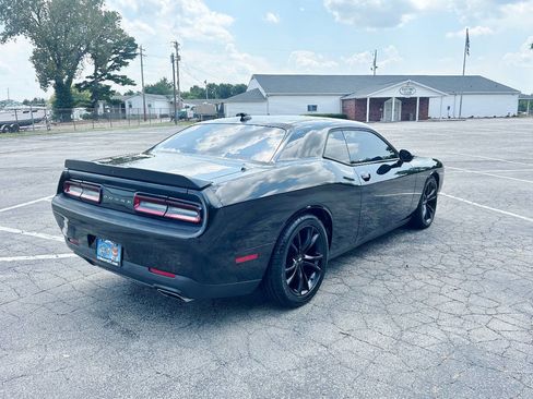 Used 2018 Dodge Challenger R/T Plus image 5
