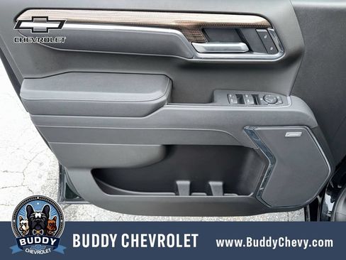 Used 2026 Chevrolet Silverado 1500 LT Trail Boss w/ LT Trail Boss Premium Package AWD/4WD image 15