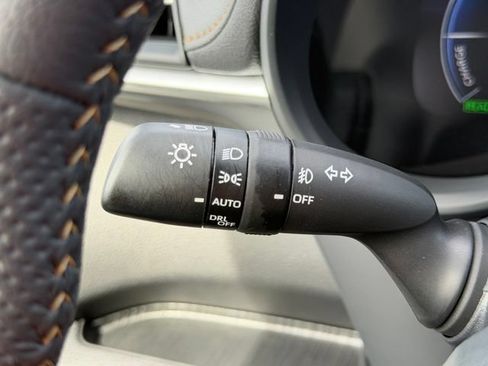 Certified 2026 Toyota Sienna XLE Woodland Edition AWD/4WD image 32