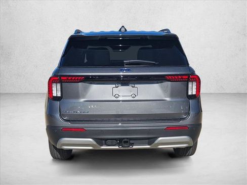 New 2026 Ford Explorer Platinum image 8