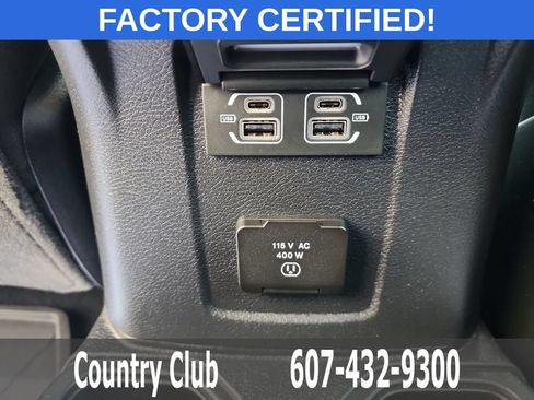Used 2023 Jeep Gladiator Rubicon w/ Cold Weather Group AWD/4WD image 25