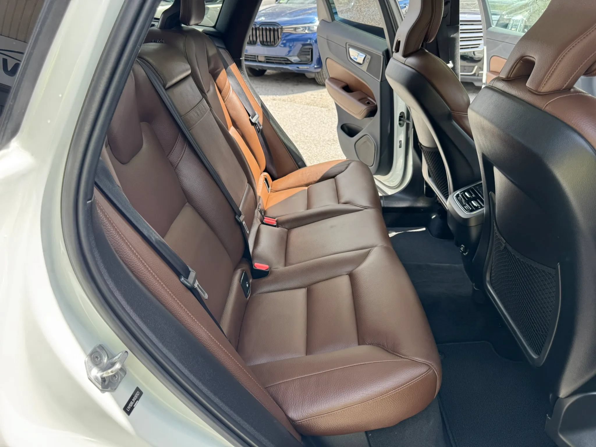 Used 2019 Volvo XC60 T5 Inscription AWD/4WD image 30