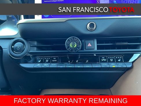 Used 2025 Toyota Crown Signia image 28