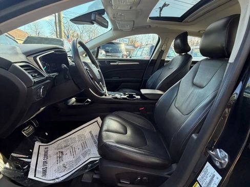 Used 2015 Ford Fusion Titanium image 9