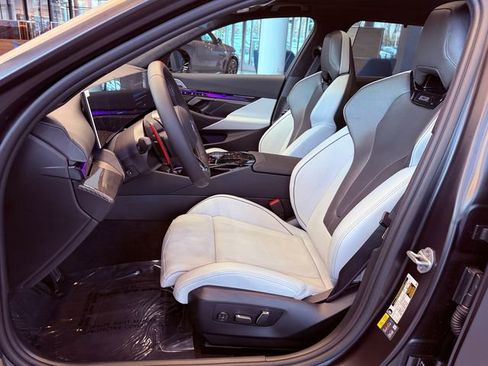 New 2026 BMW M5 Touring image 17