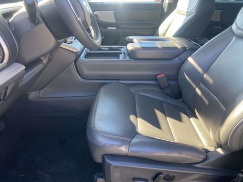 Used 2025 Ford Expedition Max Active image 22