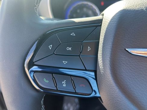 Used 2024 Chrysler Pacifica Limited w/ S Appearance Package image 46