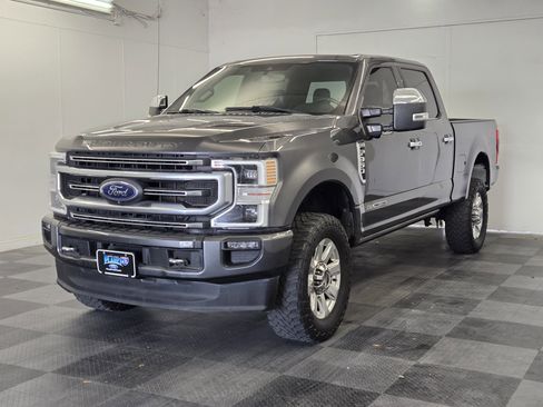 Used 2020 Ford F350 Platinum image 4