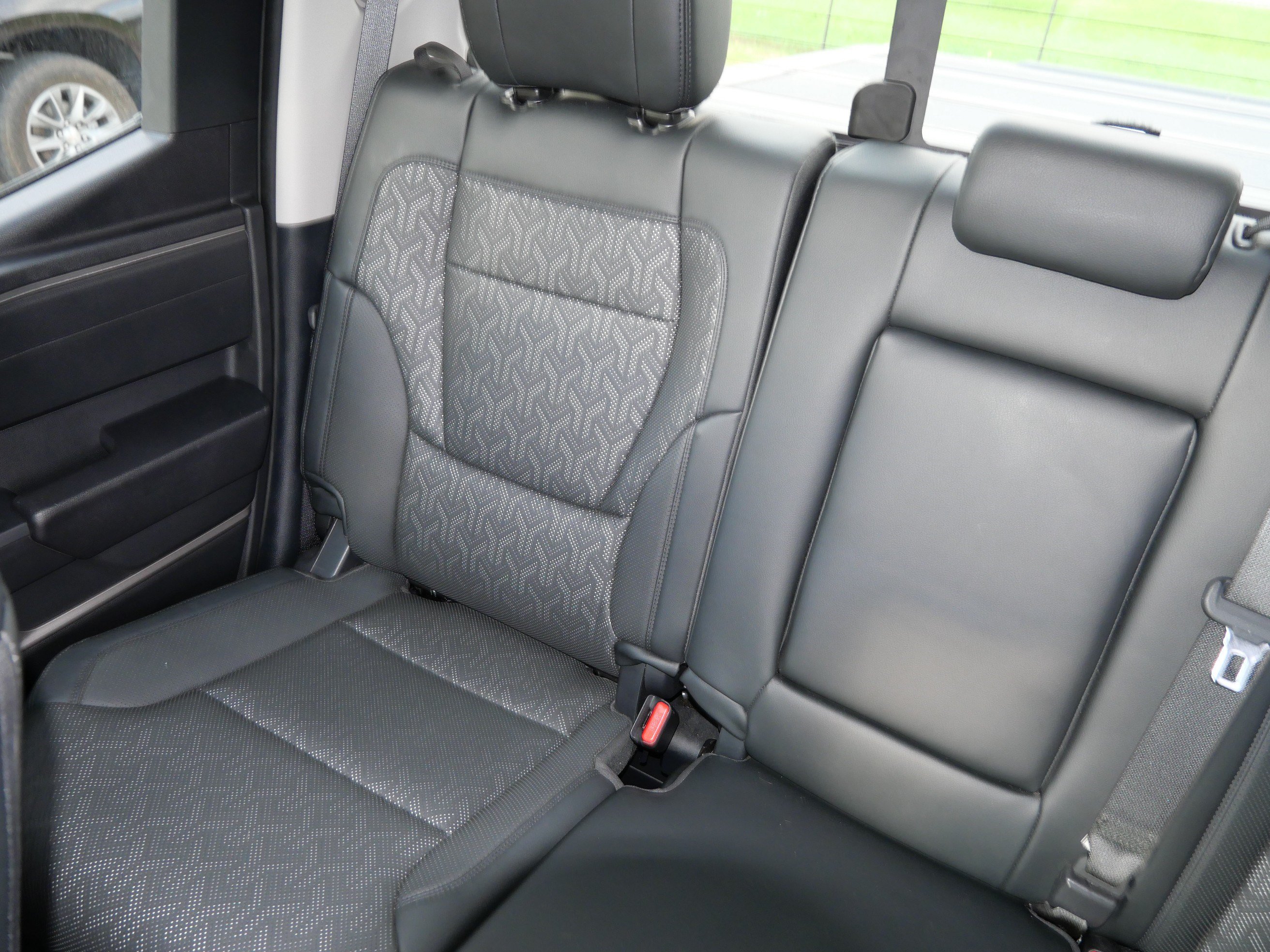 Used 2022 Toyota Tundra Limited AWD/4WD image 12