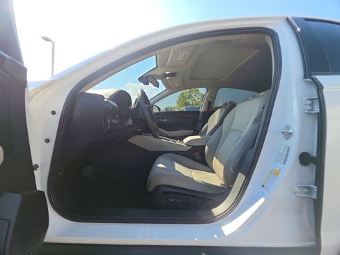 Used 2025 Honda Accord SE image 12
