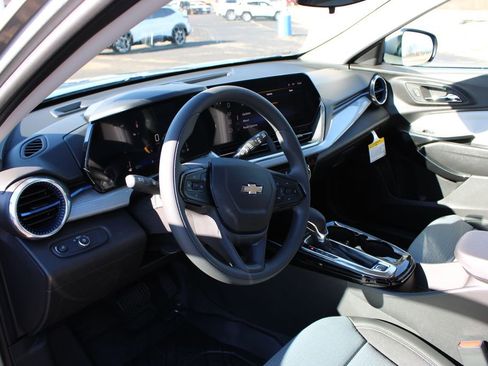 New 2026 Chevrolet Trax LT image 21