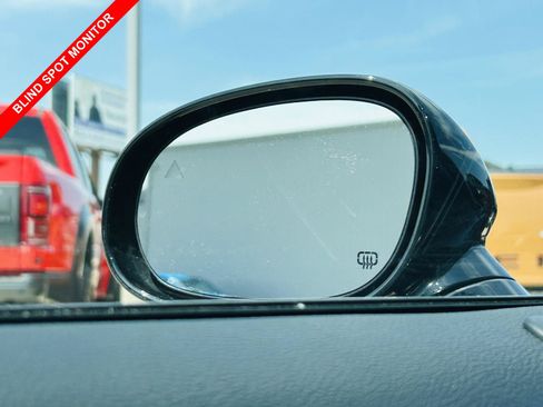 Used 2019 Dodge Challenger SRT Hellcat Redeye RWD image 9