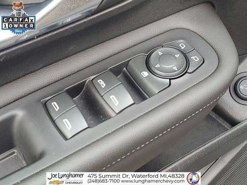 Used 2023 GMC Terrain SLE w/ Driver Convenience Package image 24