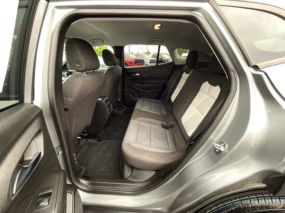 Used 2024 Chevrolet Trax LS FWD image 22