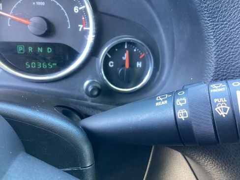 Used 2017 Jeep Wrangler Rubicon w/ Connectivity Group image 22