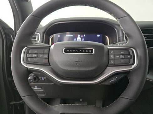 New 2025 Jeep Wagoneer Series II w/ HD Trailer Tow Package image 17