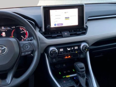 Used 2025 Toyota RAV4 XLE w/ Convenience Package FWD image 7