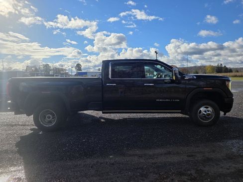 Certified 2021 GMC Sierra 3500 Denali image 6