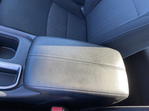 Used 2024 Nissan Sentra SV image 39