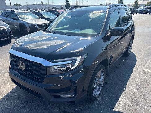 Used 2023 Honda Passport EX-L image 6