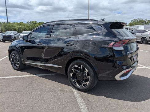 Used 2023 Kia Sportage SX image 6