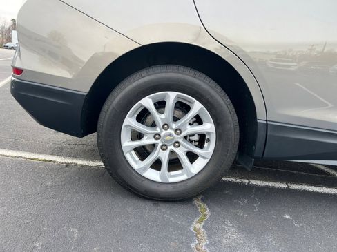 Used 2018 Chevrolet Equinox LT image 27