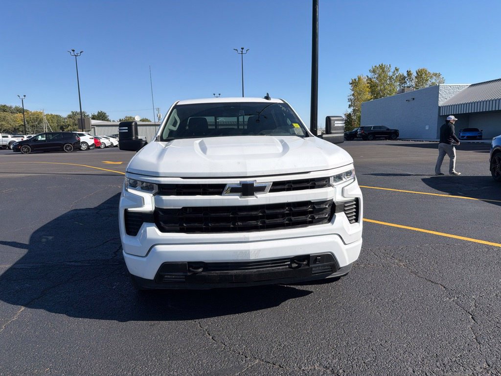 Used 2024 Chevrolet Silverado 1500 RST w/ Convenience Package II AWD/4WD image 2