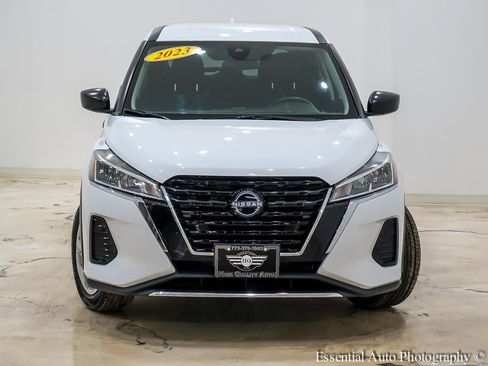 Used 2023 Nissan Kicks S image 5