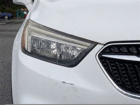 Used 2017 Buick Encore Preferred image 9