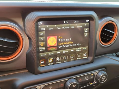 Used 2022 Jeep Gladiator Mojave w/ LED Lighting Group image 20