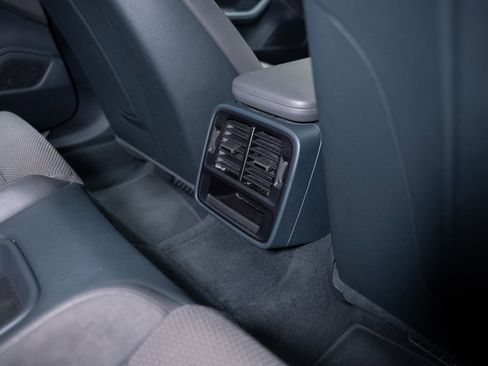 Used 2022 Porsche Taycan 4S image 67