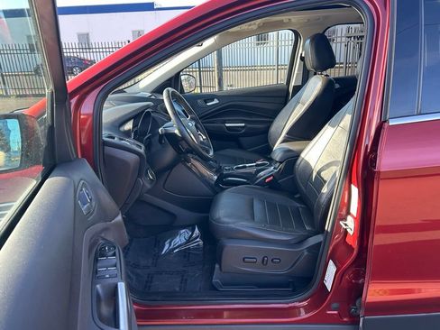 Used 2014 Ford Escape Titanium w/ Equipment Group 401A FWD image 12