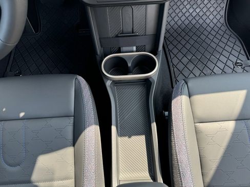 Certified 2025 MINI Cooper S image 18