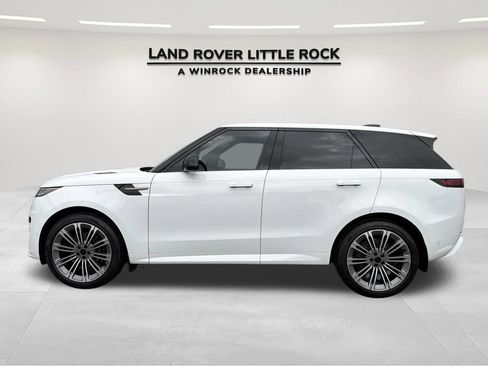 Used 2026 Land Rover Range Rover Sport Dynamic SE AWD/4WD image 6