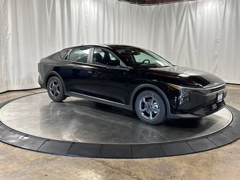 Certified 2026 Kia K4 FWD image 10