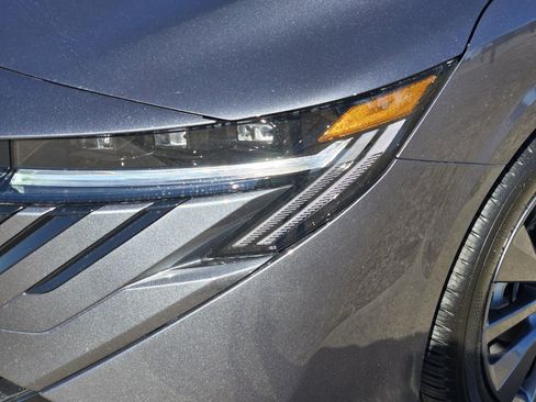 New 2026 Nissan Sentra SL image 9