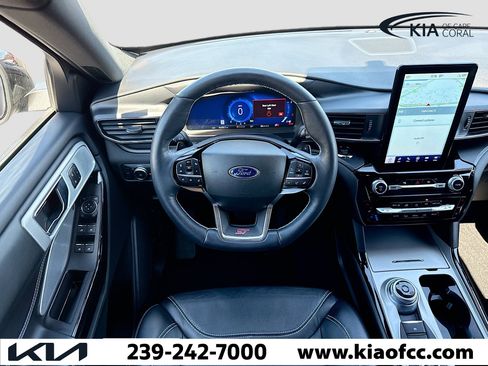 Used 2022 Ford Explorer ST w/ Equipment Group 401A AWD/4WD image 15