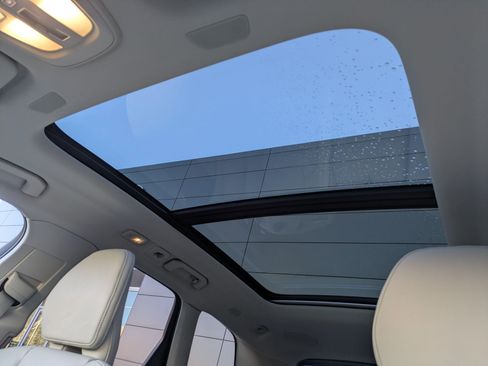 New 2026 Volvo XC60 T8 Ultra w/ Protection Package Premier image 14