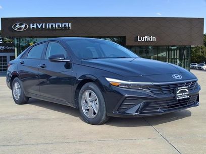 New 2026 Hyundai Elantra SE w/ Cargo Package