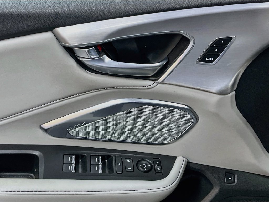 Used 2019 Acura RDX w/ Technology Package FWD image 18