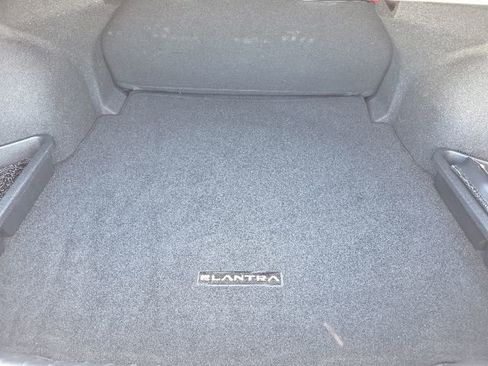 Used 2024 Hyundai Elantra SEL FWD image 21