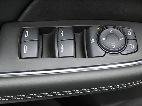 Used 2023 Buick Envision Preferred image 10