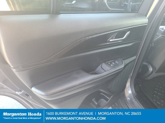 Used 2023 Jeep Grand Cherokee Altitude AWD/4WD image 27