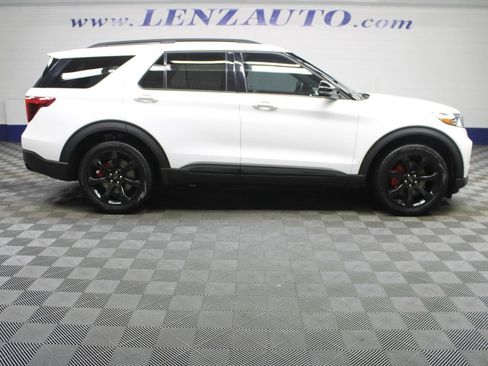 Used 2024 Ford Explorer ST w/ Technology Package AWD/4WD image 2
